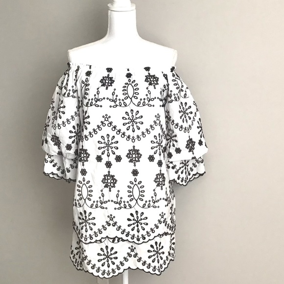 Embroidered Dress ASO Alexis Rose in Schitt’s Creek Off The Shoulder - Picture 11 of 16